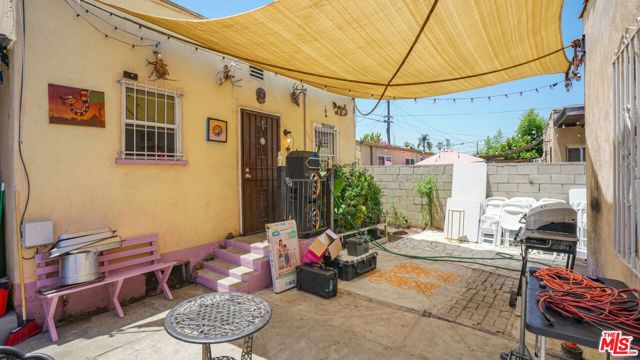 2056 W 67th Street, Los Angeles, CA 90047