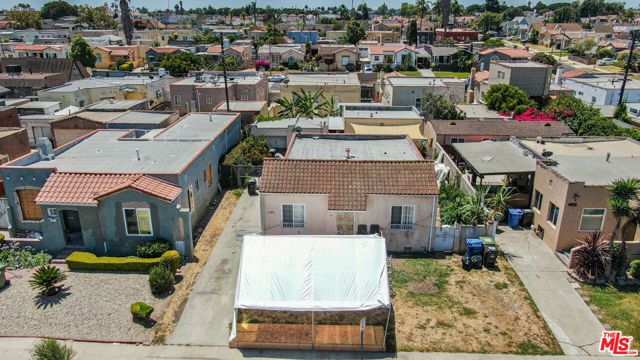 2056 W 67th Street, Los Angeles, CA 90047