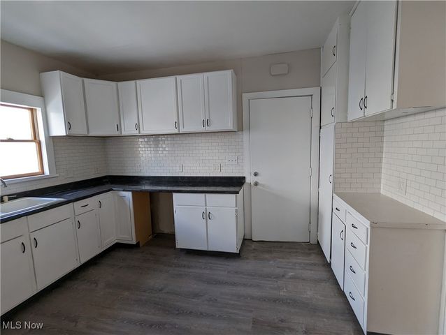 4945 E 86th Street 1, Garfield Heights, OH 44125