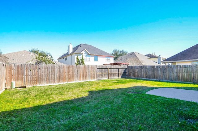 2422 Teal Run Place Drive, Fresno, TX 77545
