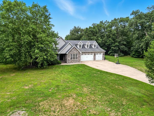 10370 Cynthia Lane, Wheatfield, IN 46392