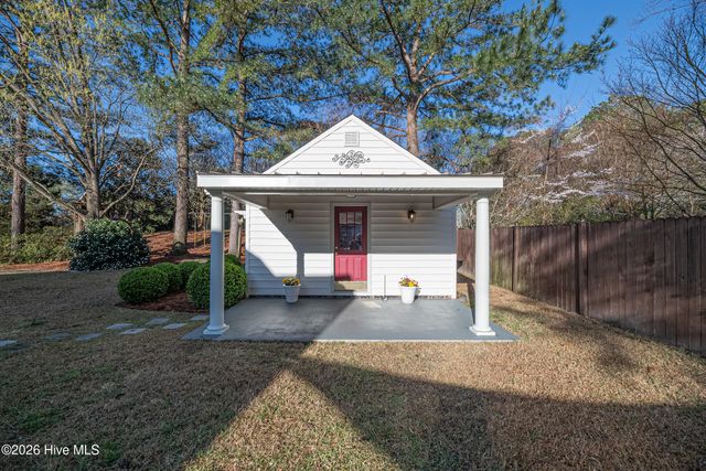 3404 Wyneston Road, Greenville, NC 27858