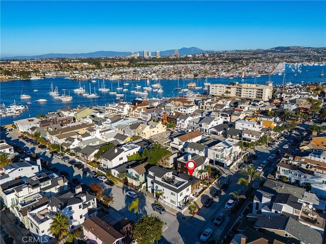 122 E Bay Avenue, Newport Beach, CA 92661