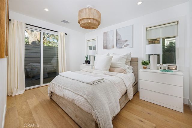 122 E Bay Avenue, Newport Beach, CA 92661