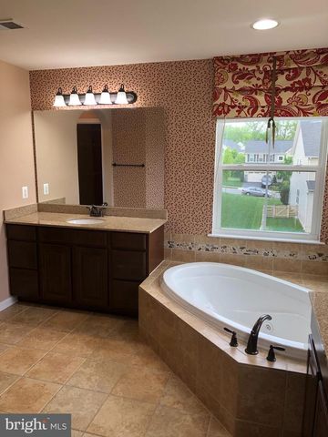42007 POWELLS FARM WAY, Aldie, VA 20105