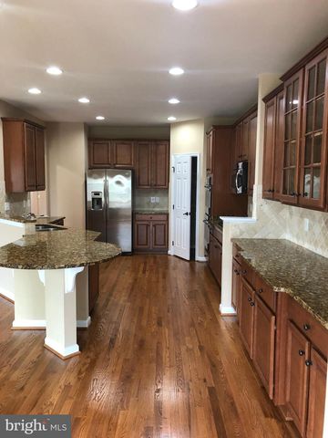 42007 POWELLS FARM WAY, Aldie, VA 20105