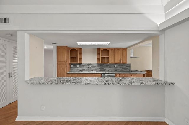 6104 White Oak Lane, Tamarac, FL 33319