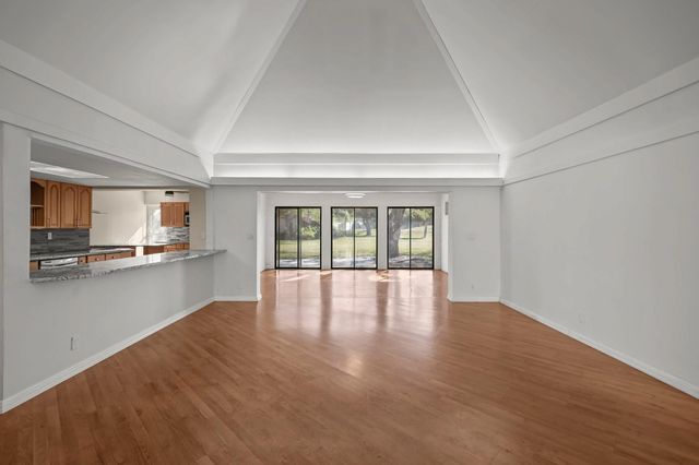 6104 White Oak Lane, Tamarac, FL 33319