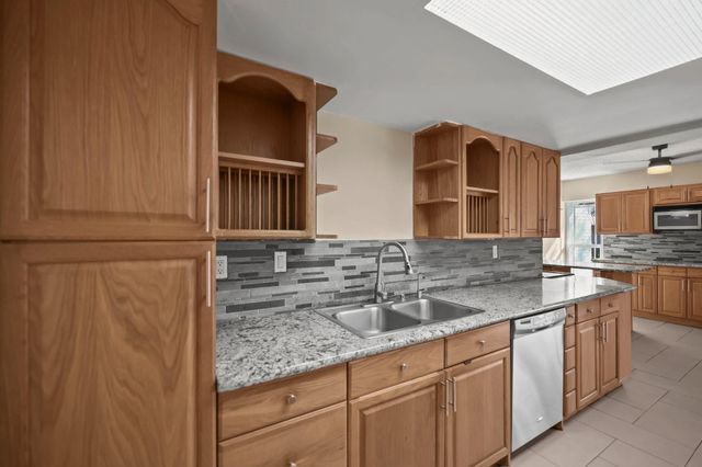 6104 White Oak Lane, Tamarac, FL 33319