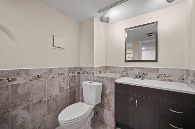 6104 White Oak Lane, Tamarac, FL 33319