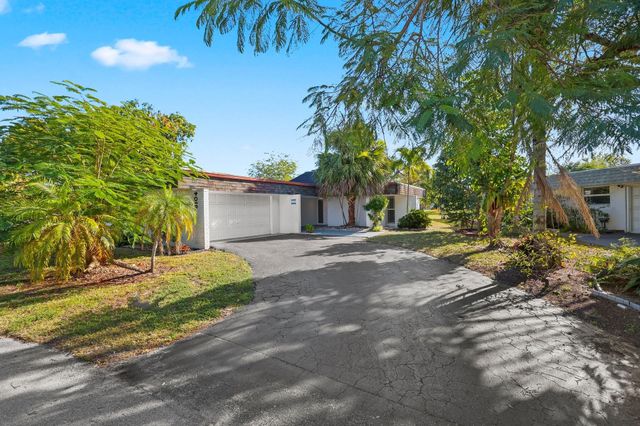 6104 White Oak Lane, Tamarac, FL 33319