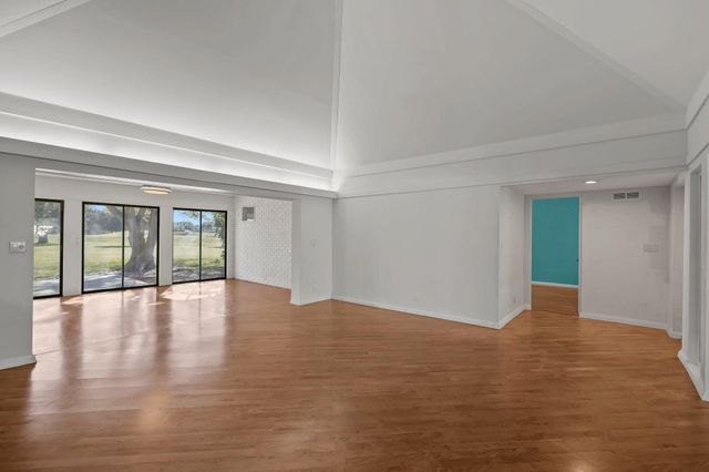 6104 White Oak Lane, Tamarac, FL 33319