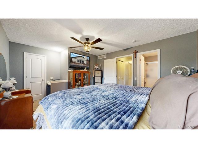 3658 S Laredo St E, Aurora, CO 80013