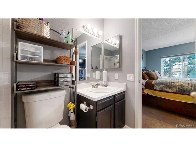 3658 S Laredo St E, Aurora, CO 80013