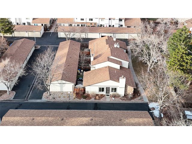 3658 S Laredo St E, Aurora, CO 80013