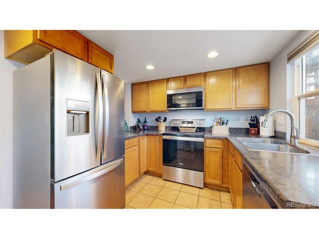 3658 S Laredo St E, Aurora, CO 80013