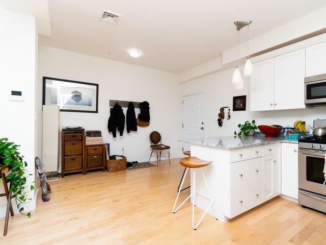 70 Prospect St 304, Somerville, MA 02143
