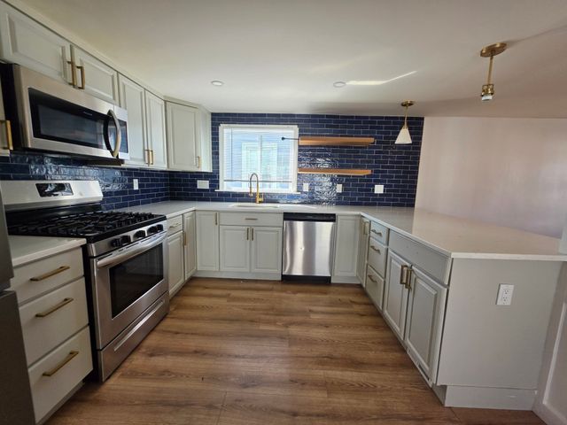 122 Bowler St, Lynn, MA 01904
