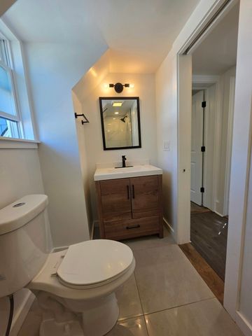 122 Bowler St, Lynn, MA 01904