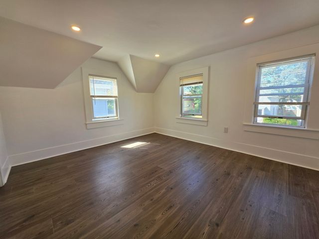 122 Bowler St, Lynn, MA 01904