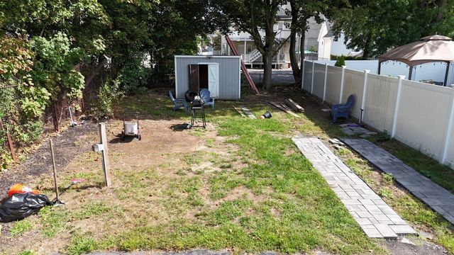 122 Bowler St, Lynn, MA 01904