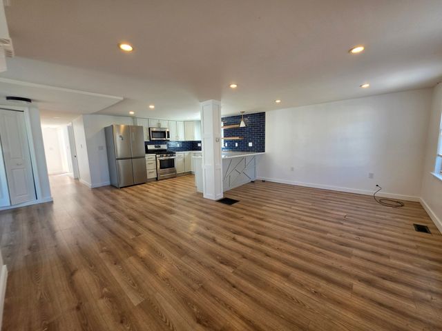 122 Bowler St, Lynn, MA 01904