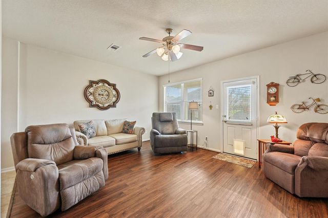 10010 Wood Leaf Court, Baytown, TX 77521