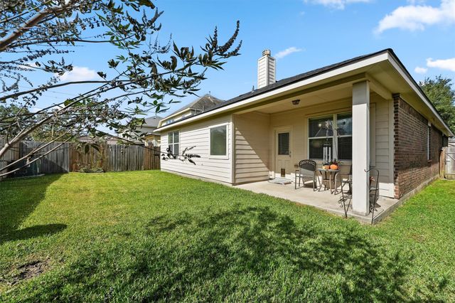 10010 Wood Leaf Court, Baytown, TX 77521