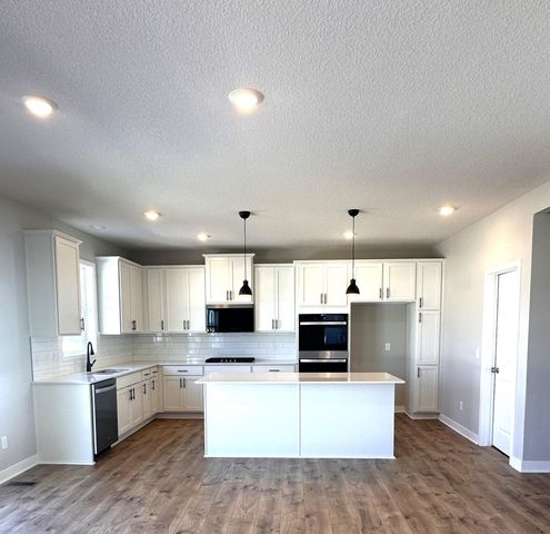 921 Foxglove Terrace, Waconia, MN 55387