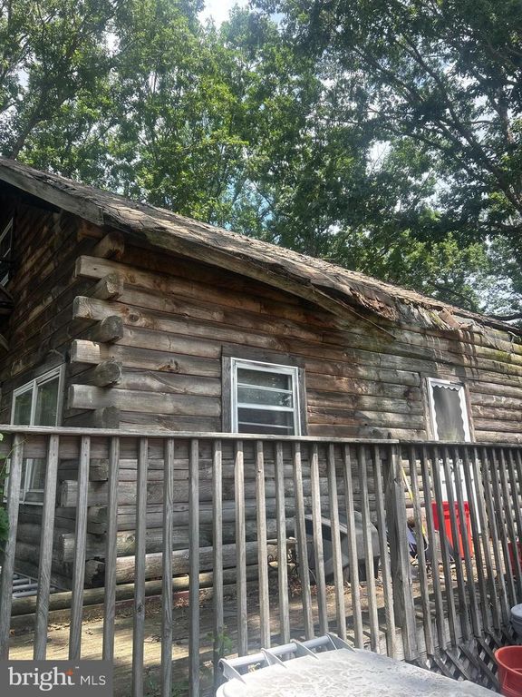 2736 LONDON LN, Vineland, NJ 08361