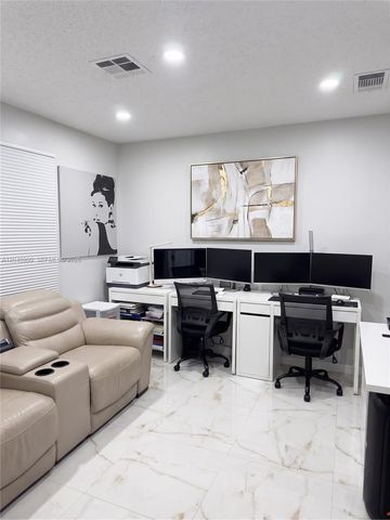 324 Patio Village Ter, Weston, FL 33326