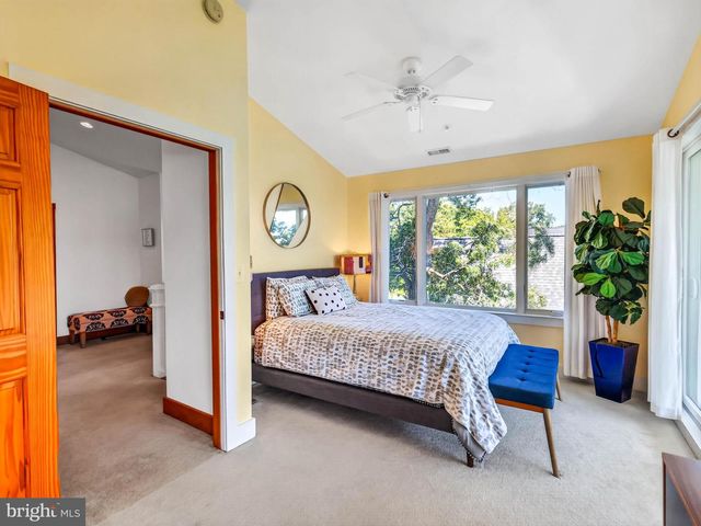 4721 OAK RD, Shady Side, MD 20764