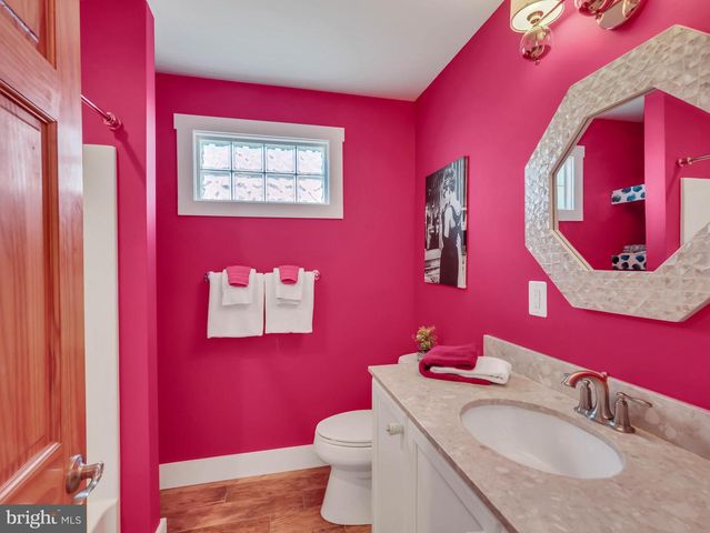 4721 OAK RD, Shady Side, MD 20764