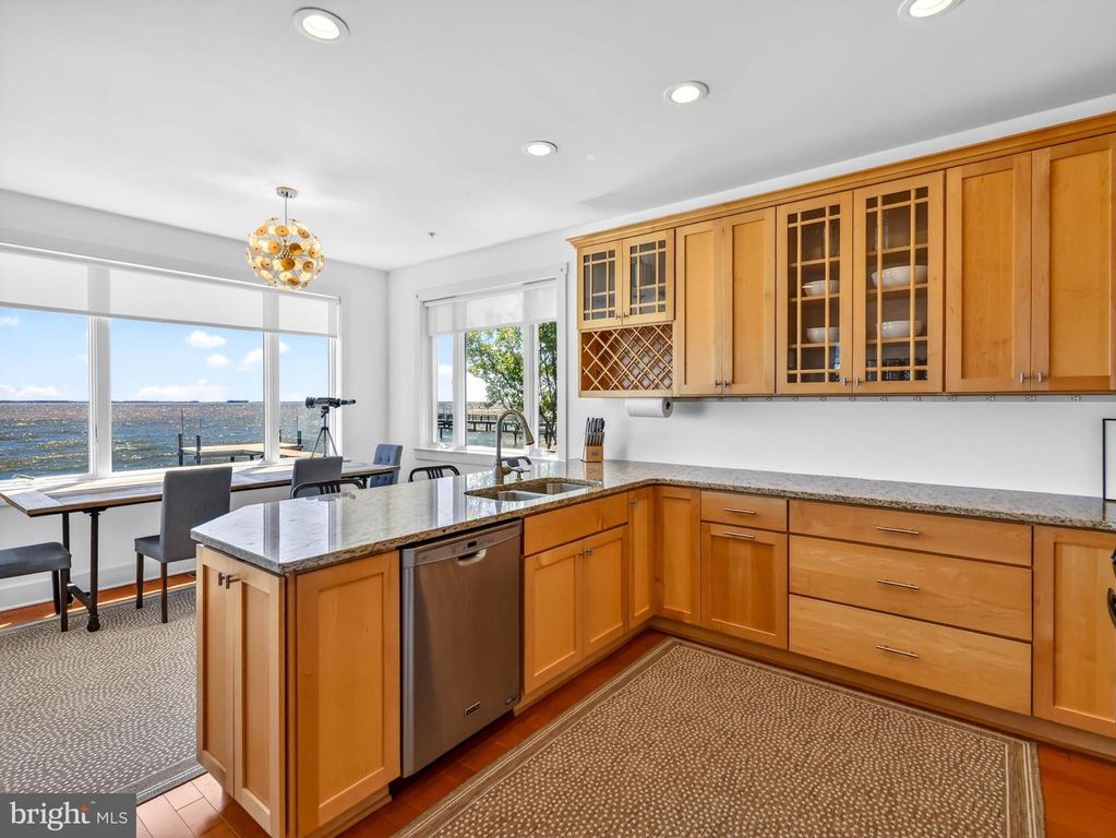 Image 12 of property listing at 4721 OAK RD, Shady Side, MD 20764