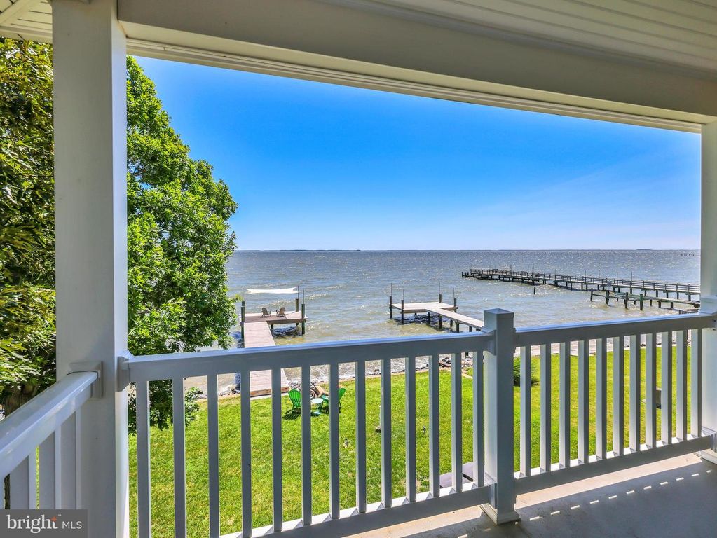 Image 36 of property listing at 4721 OAK RD, Shady Side, MD 20764