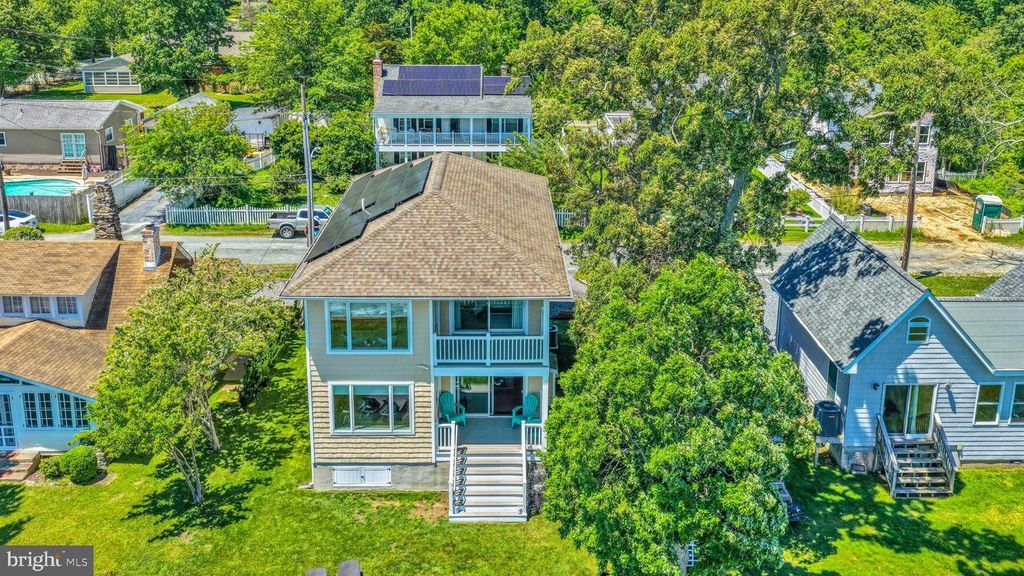 Image 44 of property listing at 4721 OAK RD, Shady Side, MD 20764