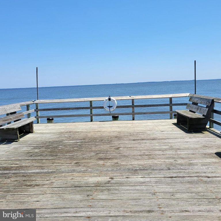 Image 49 of property listing at 4721 OAK RD, Shady Side, MD 20764