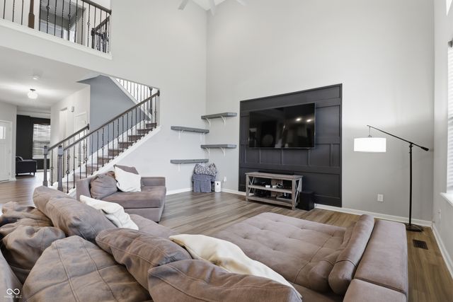 16321 Red Clover Lane, Noblesville, IN 46062