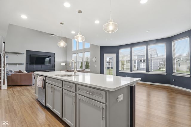 16321 Red Clover Lane, Noblesville, IN 46062