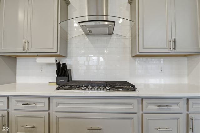 16321 Red Clover Lane, Noblesville, IN 46062