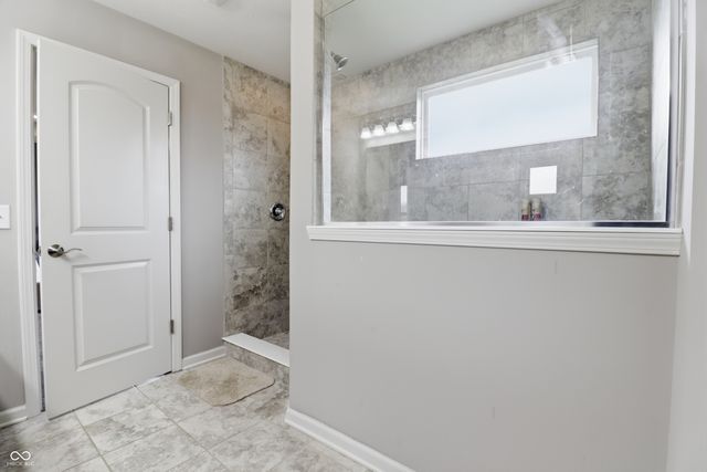 16321 Red Clover Lane, Noblesville, IN 46062