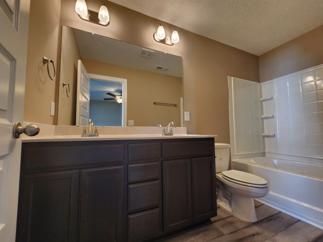 2914 Valley Farms Drive, Christiana, TN 37037