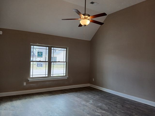 2914 Valley Farms Drive, Christiana, TN 37037