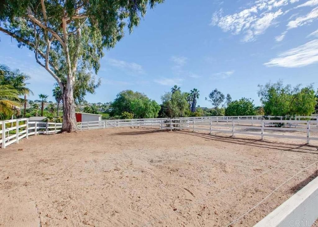 Image 5 of property listing at 623 Quail Gardens Lane, Encinitas, CA 92024
