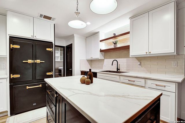 3914 Creek Rock, San Antonio, TX 78230