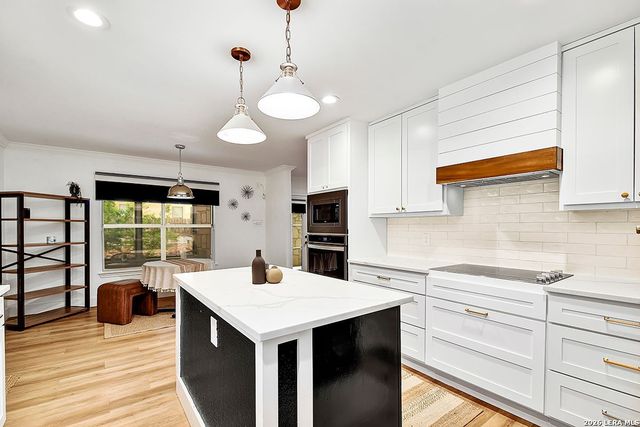 3914 Creek Rock, San Antonio, TX 78230