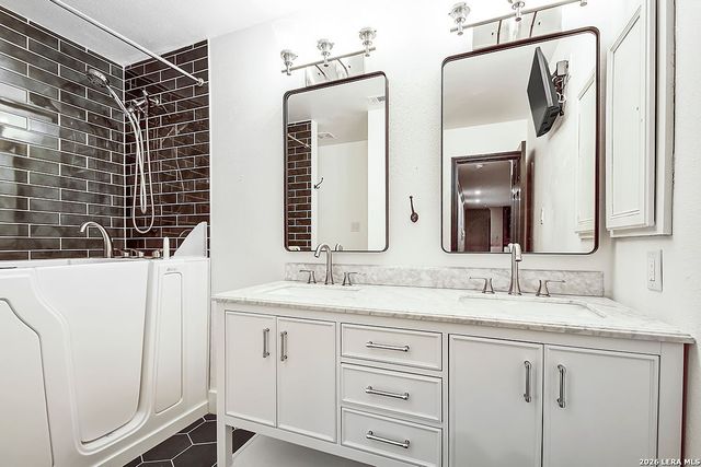 3914 Creek Rock, San Antonio, TX 78230