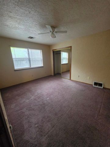 4917 Churchill Way, Lawton, OK 73501
