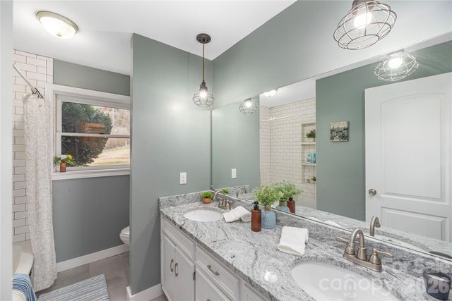 85 Dawn Lane, Canton, NC 28716