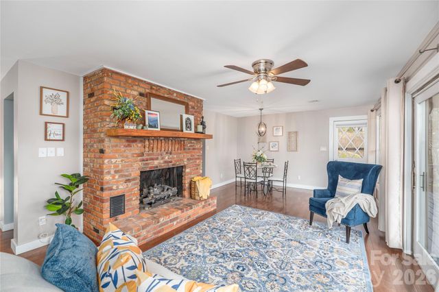 85 Dawn Lane, Canton, NC 28716